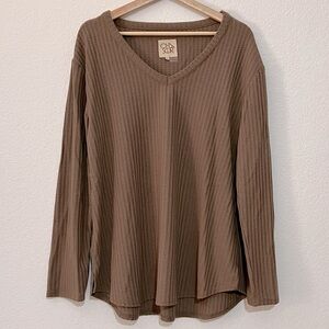 Like New Chaser Waffle Weave Long Sleeve V Neck Top